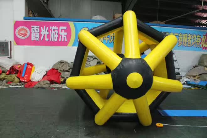 涵江充气水上滚筒球